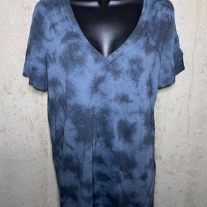 Blue t-dye Pink brand v neck t shirt
